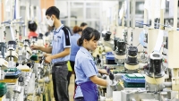 Việt Nam tiếp tục là 'ngôi sao' trong thu hút FDI