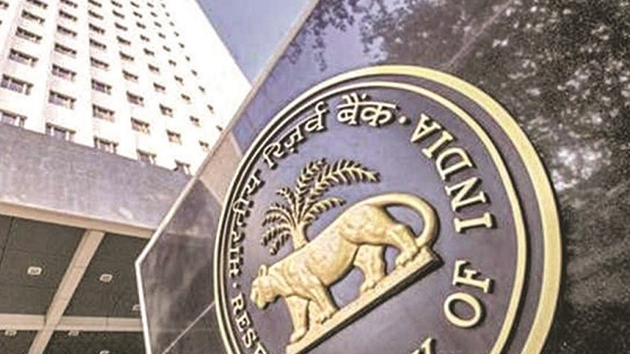 Đồng nội tệ suy yếu, Ấn Độ tăng lãi suất lần thứ ba liên tiếp