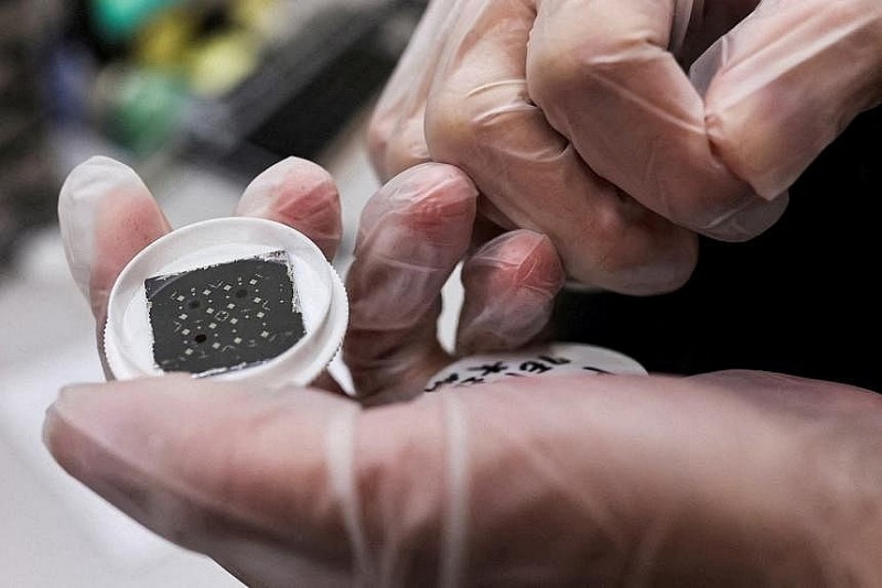 Hàn Quốc xuất khẩu chip sang Trung Quốc tăng kỷ lục Hàn Quốc xuất khẩu chip sang Trung Quốc tăng kỷ lục