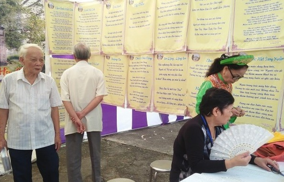 Sôi động Ngày hội thơ Lục bát 2017