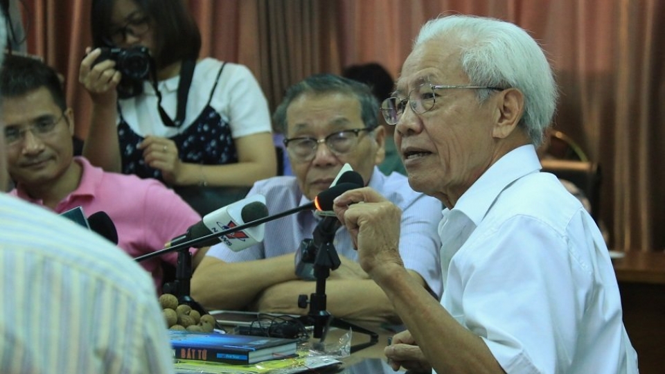 bo gd dt len tieng ve viec trien khai tai lieu tieng viet cong nghe giao duc