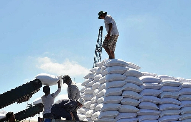 Bộ Công Thương mạnh tay với đường nhập lậu từ biên giới