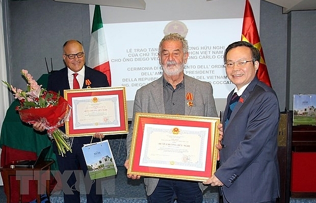 Phó Chủ tịch Quốc hội Phùng Quốc Hiển thăm làm việc tại Italy