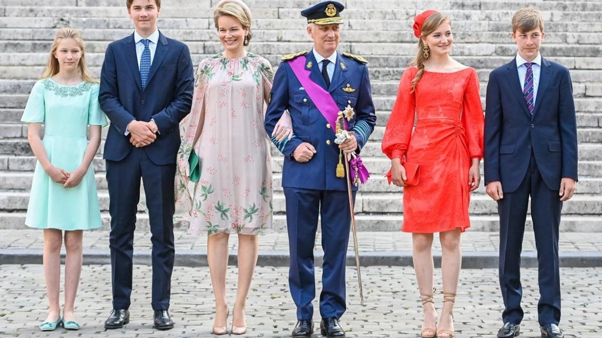 Hoàng gia có ca nhiễm Covid-19, Nhà vua và Hoàng hậu Bỉ phải cách ly 7 ngày