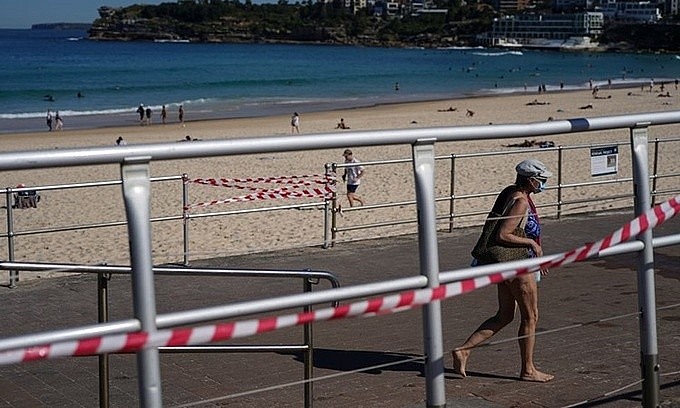 Sống chung với đại dịch Covid-19: 'Phao cứu sinh' của kinh tế toàn cầu? Sống chung với đại dịch Covid-19: 'Phao cứu sinh' của nền kinh tế toàn cầu?