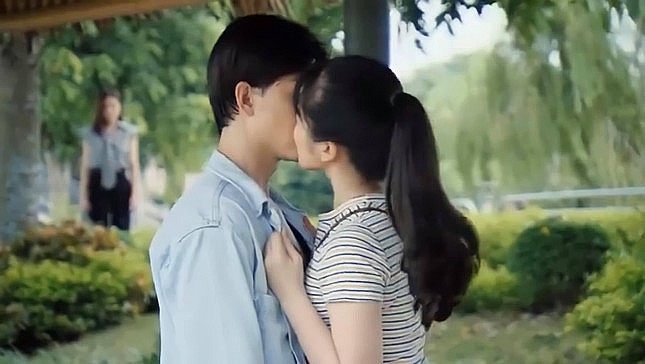 Hương vị tình thân tập 108 (phần 2 tập 37): 'Trà xanh’ thời nay manh động quá, dám quát thẳng vào mặt chính thất khiến khán giả nóng mắt Hương vị tình thân tập 108 (phần 2 tập 37): 'Trà xanh’ thời nay manh động quá, dám quát thẳng vào mặt chính thất khiến khán giả nóng mắt