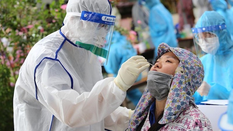 Covid-19: Người bán hàng, làm việc ở chợ phải xét nghiệm hàng tuần