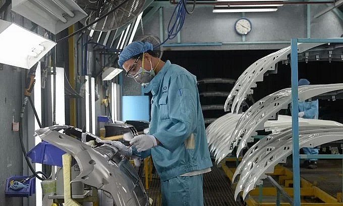 Liêu xiêu trước 'cơn bão' Covid-19, ADB tiếp tục hạ dự báo tăng trưởng của Việt Nam xuống 3,8%