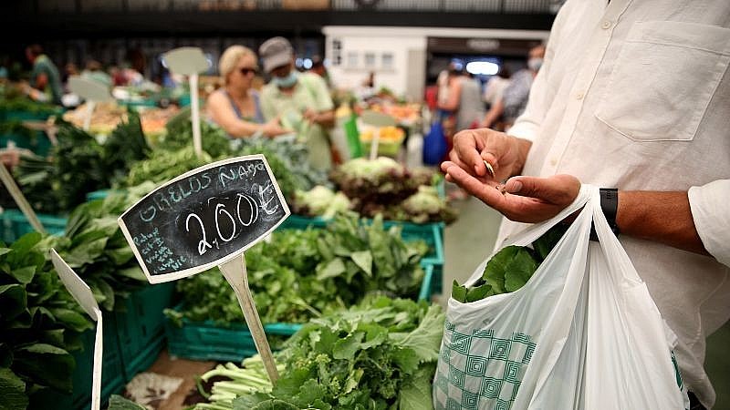 Kinh tế thế giới đang bước vào 'thời khắc đen tối'?