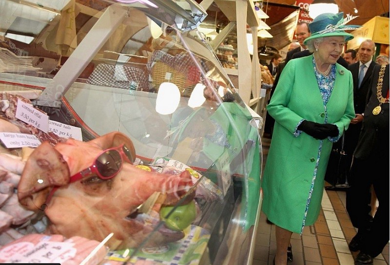 Gu thời trang thanh lịch của Nữ hoàng Anh Gu thời trang thanh lịch của Nữ hoàng Anh