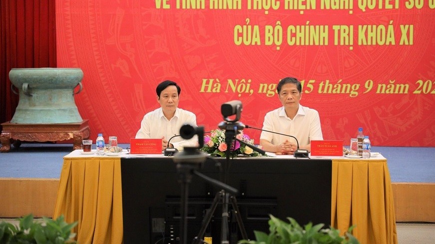 Ban Kinh tế Trung ương làm việc với cộng đồng doanh nghiệp về Nghị quyết số 09