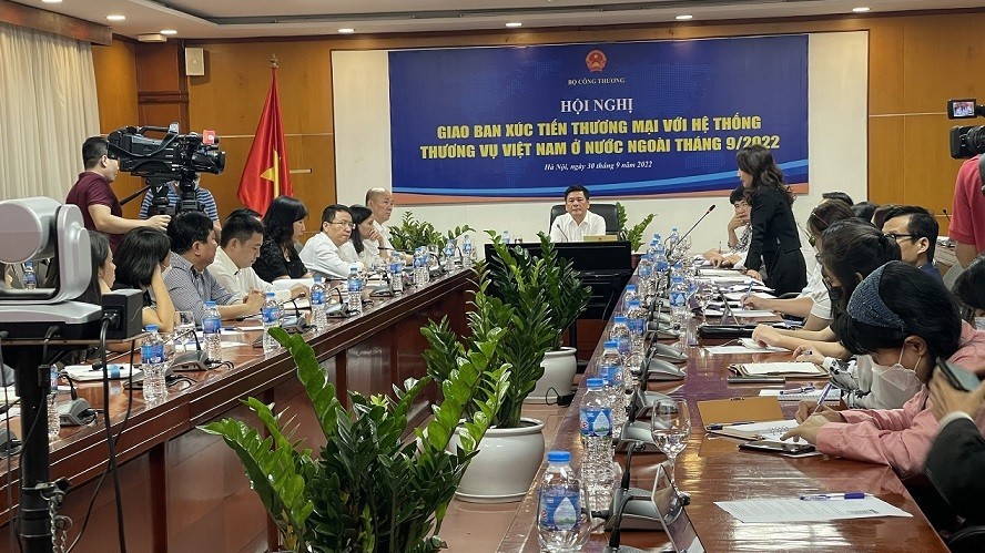 Doanh nghiệp cần chủ động, phối hợp với Thương vụ để khai thác tốt thị trường nước ngoài