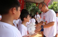 mang tet am cho tre em ngheo