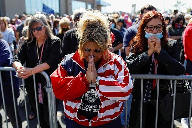 Người dân tuần hành ủng hộ Tổng thống Trump Người dân tuần hành ủng hộ Tổng thống Trump