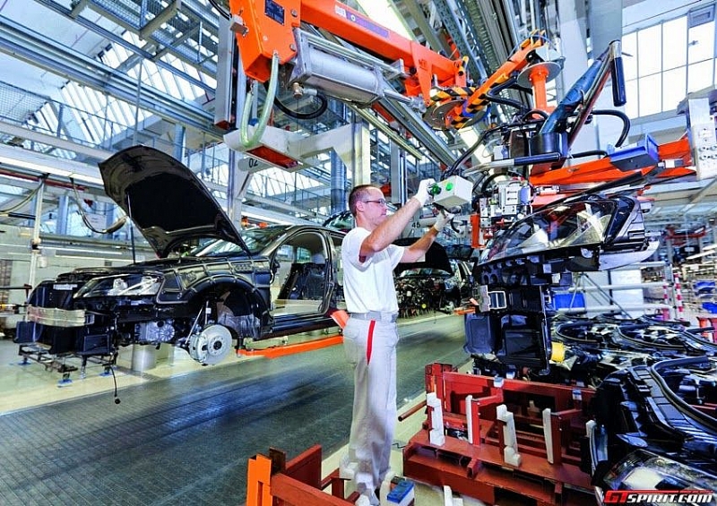 Đức 'bơm' 10 tỷ Euro hỗ trợ các doanh nghiệp mùa Covid-19 Đức 'bơm' 10 tỷ Euro hỗ trợ các doanh nghiệp mùa Covid-19