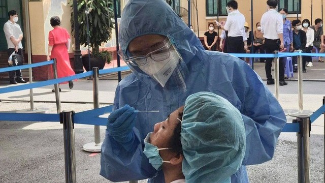 Tin Covid-19 tối 3/10: Thêm 5.376 ca mắc mới; số bệnh nhân khỏi lập kỷ lục mới 28.859; 32 ca nhiễm liên quan đến Bệnh viện Việt-Đức