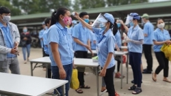 Covid-19 sáng 30/10: Ca nhiễm mới theo ngày tăng hơn 4.000; Nguy cơ dịch tấn công KCN ở Bắc Giang; Kế hoạch nối lại các chuyến bay thường lệ quốc tế