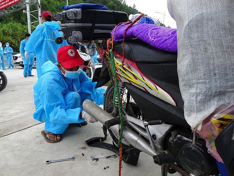 Gần 6,7 tỷ đồng hỗ trợ lao động ngoại tỉnh, lao động mất thu nhập do Covid-19