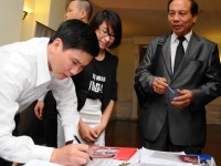 hoang tu anh keu goi hanh dong quyet liet hon vi te giac