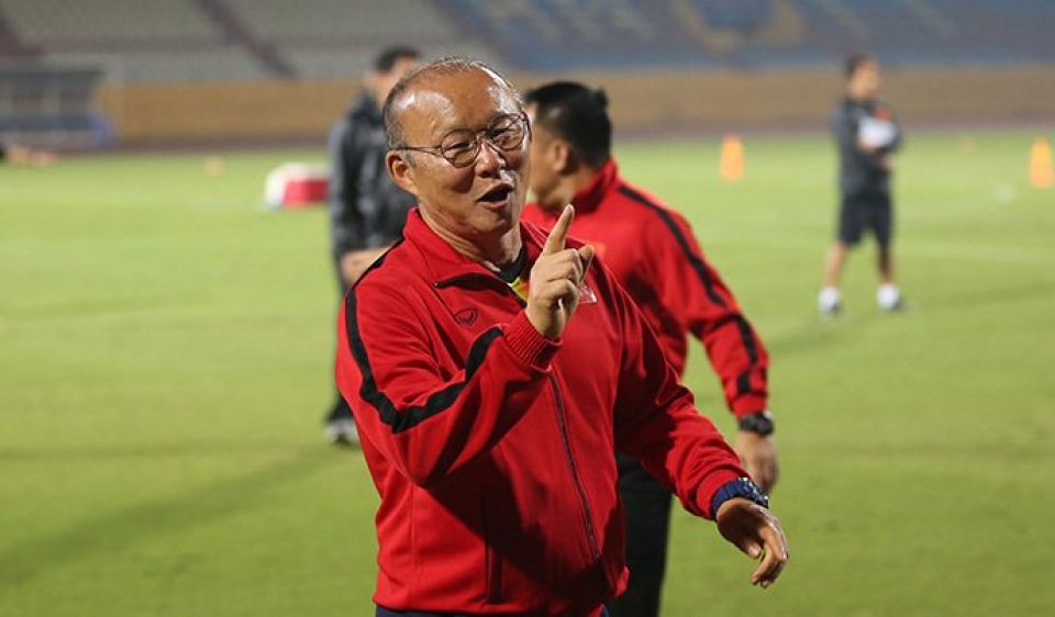 HLV Lê Thụy Hải: "Ông Park lắm chiêu, lo gì đối thủ bán kết!" hlv le thuy hai ong park lam chieu lo gi doi thu ban ket