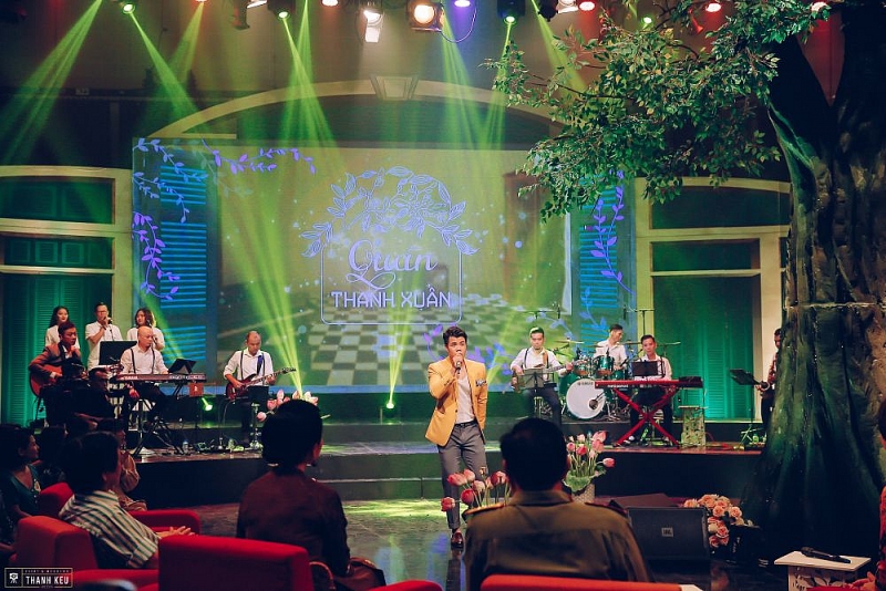 Quán thanh xuân tháng 11: Thương mãi bữa cơm nhà