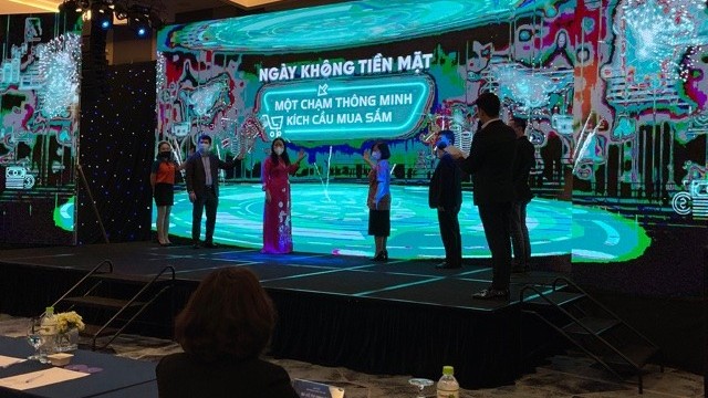 Kích hoạt sự kiện 'Ngày không dùng tiền mặt năm 2021'