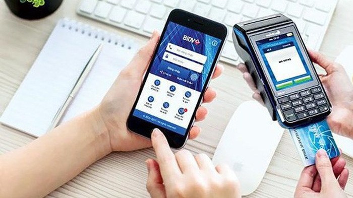 Thanh toán không tiền mặt tăng trưởng vượt bậc