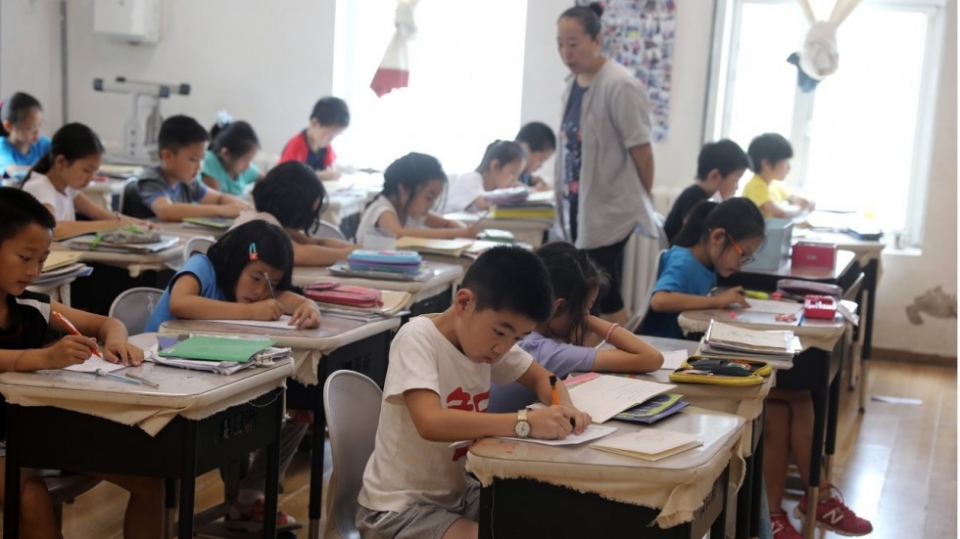 Phụ huynh Trung Quốc chi “tiền tấn” cho con học thêm phu huynh trung quoc chi tien tan cho con hoc them