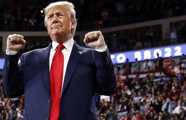 Tổng thống Trump nhiều khả năng sẽ “vượt bão” và tái đắc cử