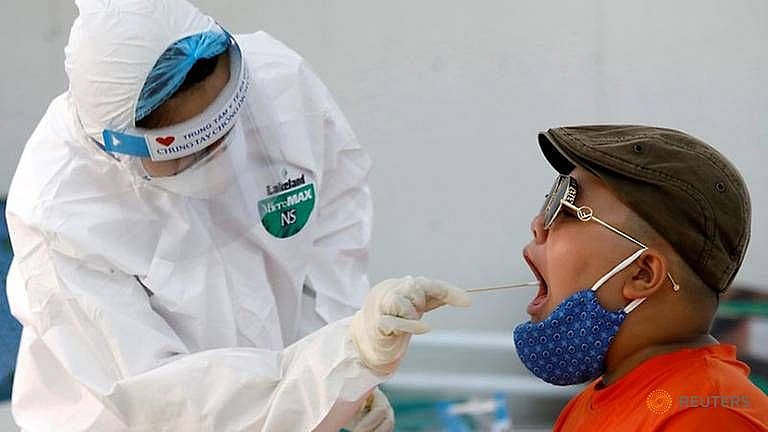 Covid-19 ở Việt Nam chiều 2/12: Thêm 7 ca mắc mới, được cách ly ngay khi nhập cảnh Covid-19 ở Việt Nam chiều 2/12: Thêm 7 ca mắc mới, được cách ly ngay khi nhập cảnh