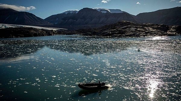 Nhìn lại thế giới 2020: Cuộc chiến với 'Mẹ Thiên nhiên' chưa có hồi kết Nhìn lại thế giới 2020: Cuộc chiến với 'Mẹ thiên nhiên' chưa có hồi kết