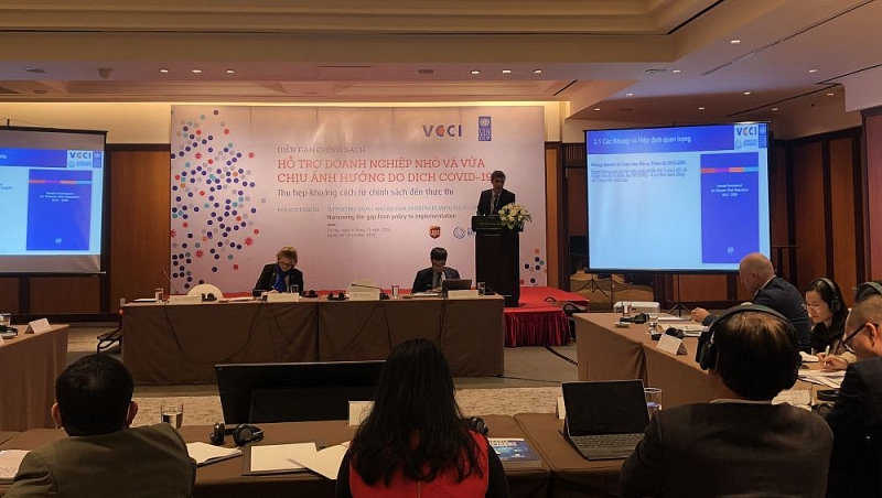 Thu hẹp khoảng cách chính sách và thực tiễn hỗ trợ doanh nghiệp 'vượt bão' Covid-19