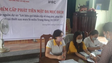 Trao sinh kế cho người dân vùng lũ Quảng Bình