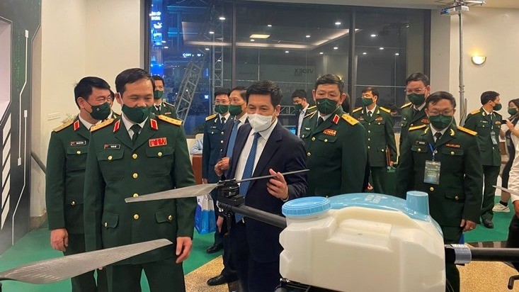 Nhiều thiết bị quân sự công nghệ mới tham dự Triển lãm kinh tế - quốc phòng