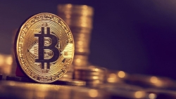 Đà tăng của Bitcoin tiếp tục được 'hâm nóng', chính thức vượt 37.000 USD