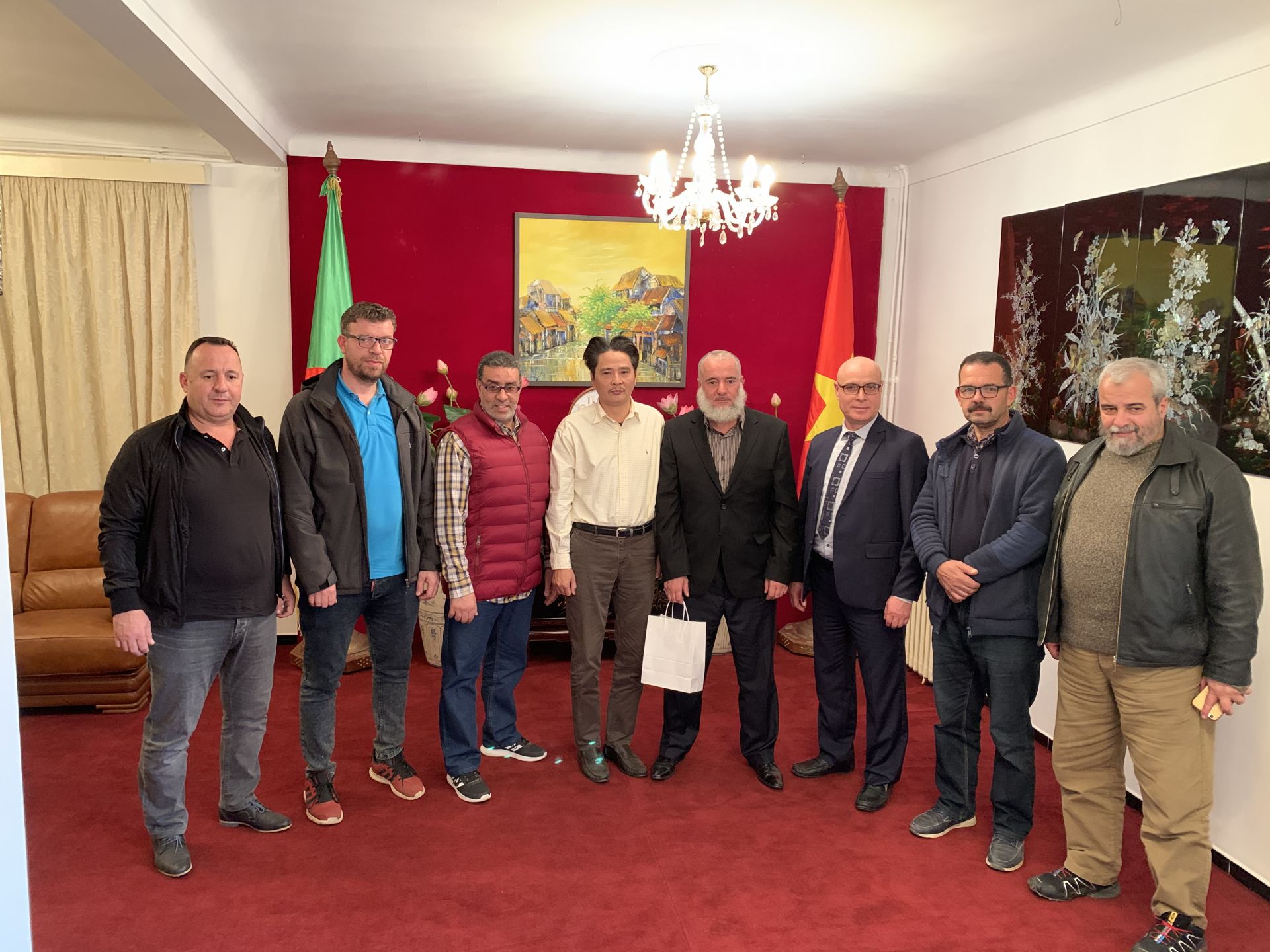 Gặp mặt đại diện liên đoàn và môn phái võ cổ truyền Việt Nam tại Algeria gap mat dai dien lien doan va mon phai vo co truyen viet nam tai algeria