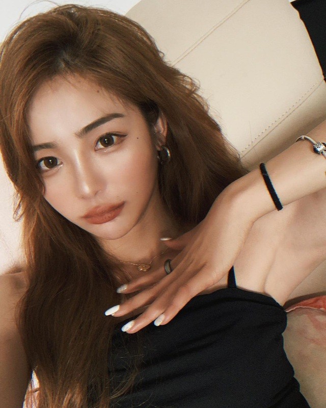 Ngắm nhan sắc Lưu Á Tây, diễn viên qua mặt Lưu Diệc Phi khi nhận đề cử giải SAGs 2021 Ngắm nhan sắc Lưu Á Tây, diễn viên qua mặt Lưu Diệc Phi khi nhận đề cử giải SAGs 2021