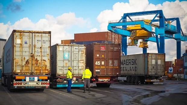 Thương mại hàng hóa của Nhật Bản bị thâm hụt 323,86 tỷ yen (3,04 tỷ USD). Ảnh: newvision-asia.com Thương mại hàng hóa của Nhật Bản bị thâm hụt 323,86 tỷ yen (3,04 tỷ USD). Ảnh: newvision-asia.com