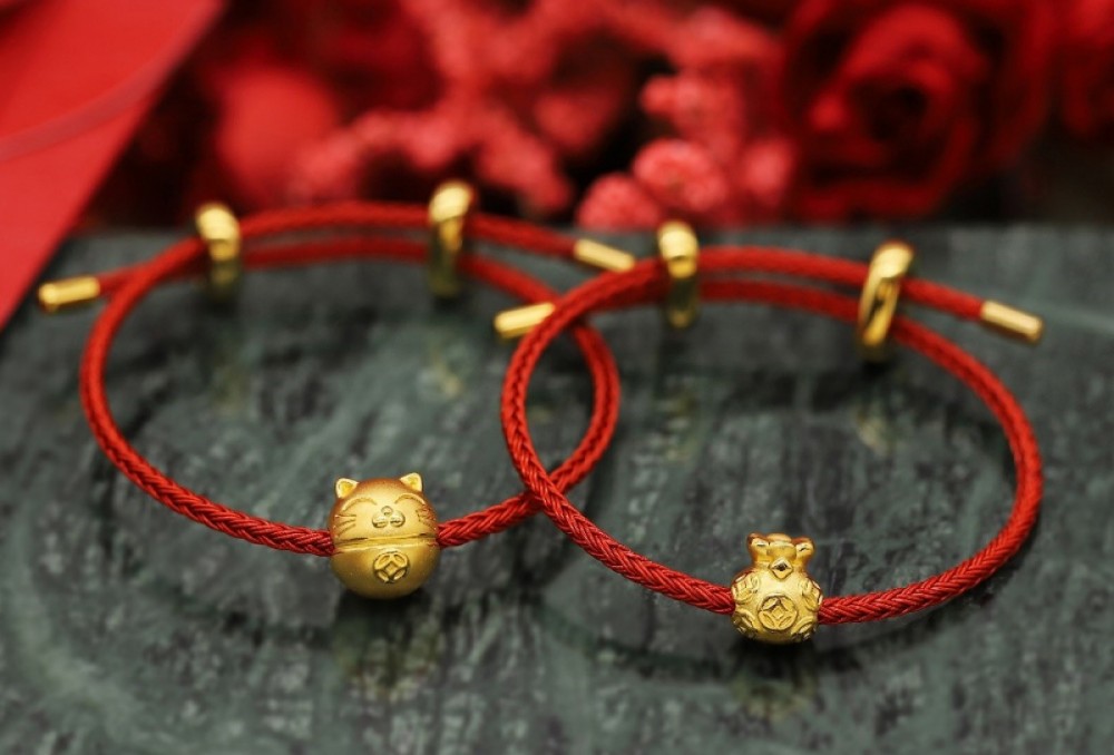 Các hãng kinh doanh vàng bạc nổi tiếng cũng ra mắt nhiều sản phẩm vàng Thần Tài độc đáo để hấp dẫn người mua dịp này. (Ảnh: SJC) Các hãng kinh doanh vàng bạc nổi tiếng cũng ra mắt nhiều sản phẩm vàng Thần Tài độc đáo để hấp dẫn người mua dịp này. (Ảnh: SJC)