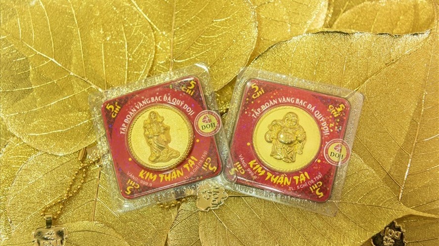 Ngày vía Thần Tài 2021 (tức ngày 10.1 Âm lịch): Covid-19 vẫn hoành hành, cần lưu ý gì khi đi mua vàng?