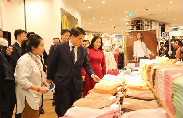 Bệnh nhân nhiễm Covid-19 ở Hà Nội không dự khai trương của Uniqlo