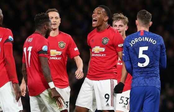 Trước trận derby Manchester: Khi Man Utd 'thay da đổi thịt'...