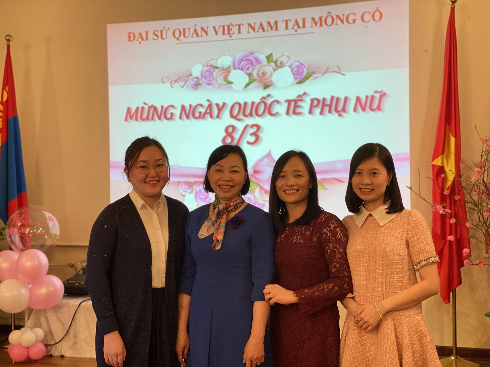 dai su quan viet nam tai mong co ky niem 110 nam ngay quoc te phu nu 83