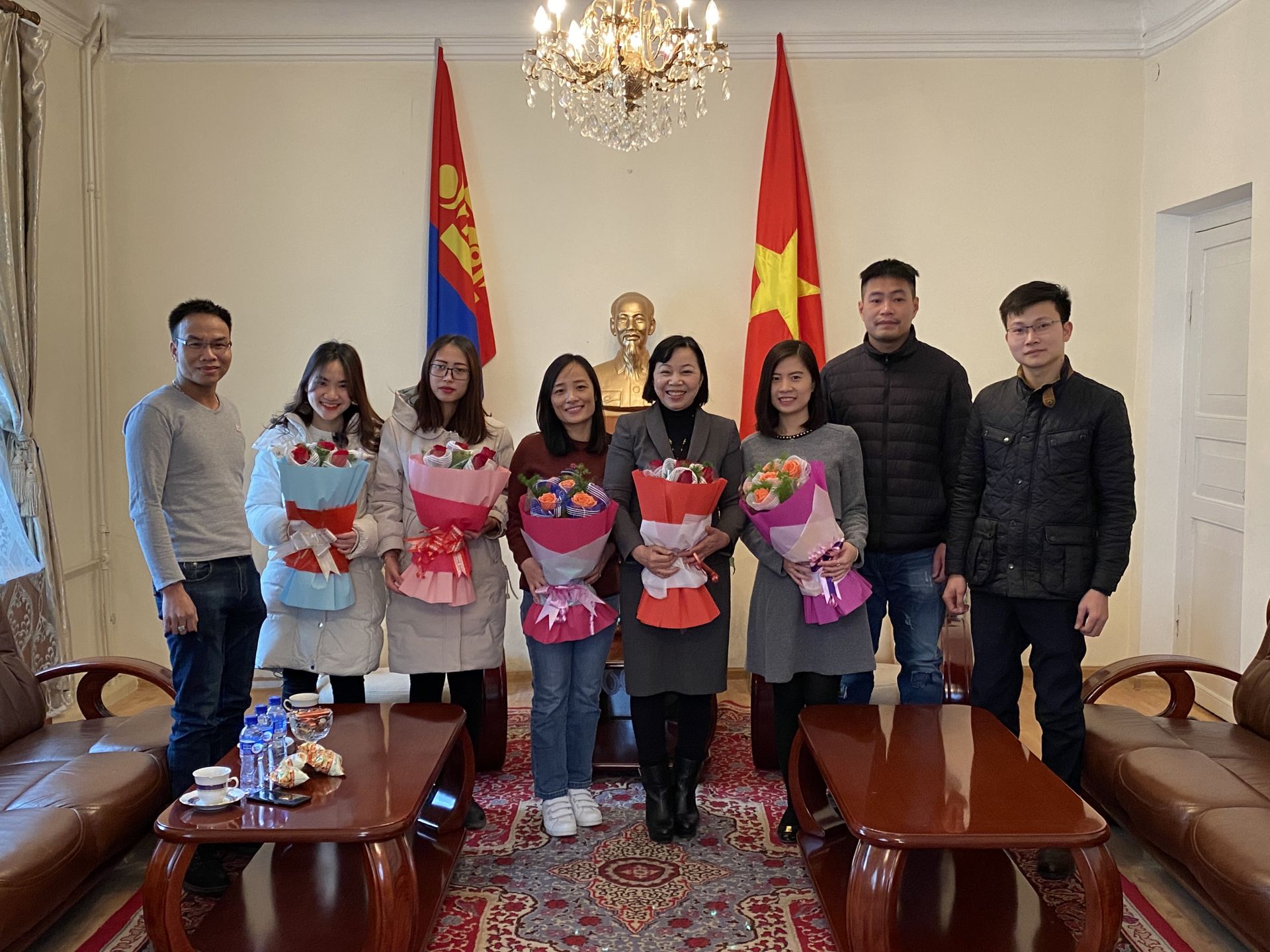 dai su quan viet nam tai mong co ky niem 110 nam ngay quoc te phu nu 83