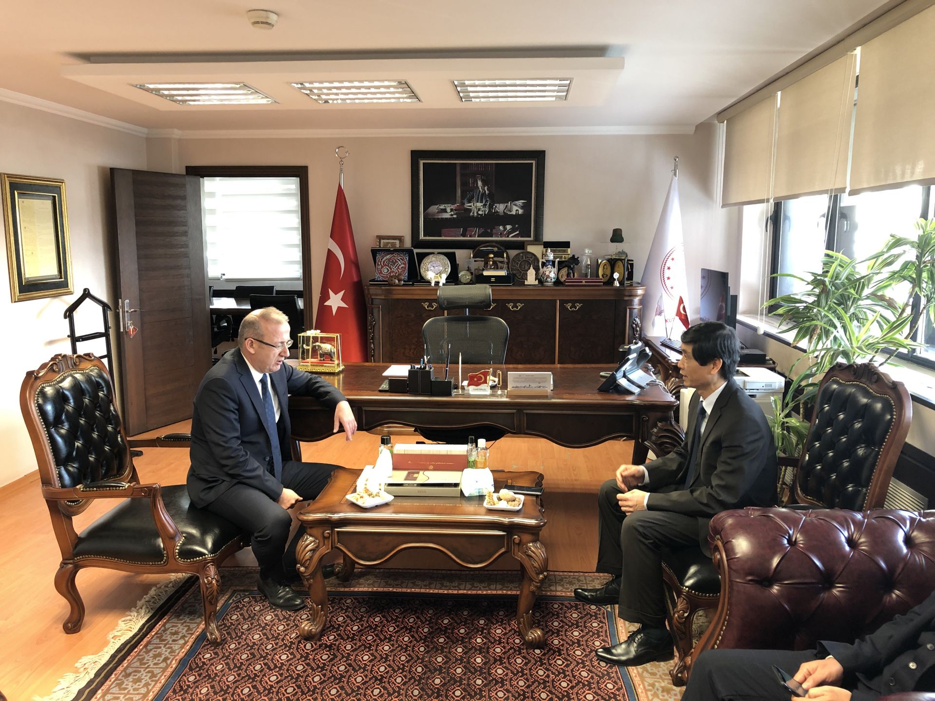 dai su tran quang tuyen den tham lam viec tai thu vien quoc gia tho nhi ky