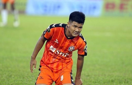 Hà Đức Chinh "vật vờ" tại V-League: Do phong độ hay vì năng lực?