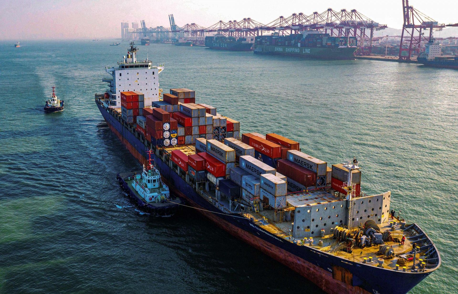 Hiệu ứng domino tích cực sẽ giúp thế giới 'hàn gắn' chuỗi cung toàn cầu