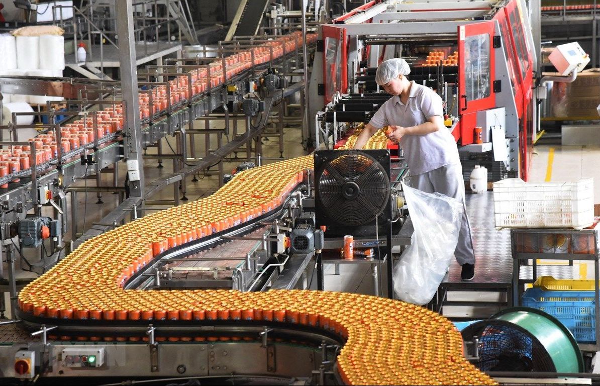 Kinh tế Trung Quốc sụt giảm lần đầu tiên trong nhiều thập kỷ do Covid-19