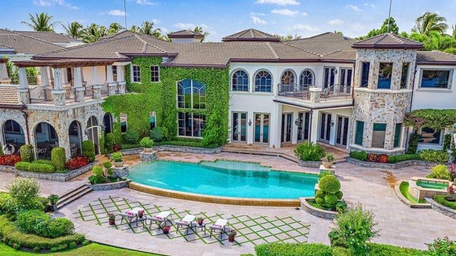 Ngắm biệt thự xa hoa gần 10 triệu USD của con trai cựu Tổng thống Trump