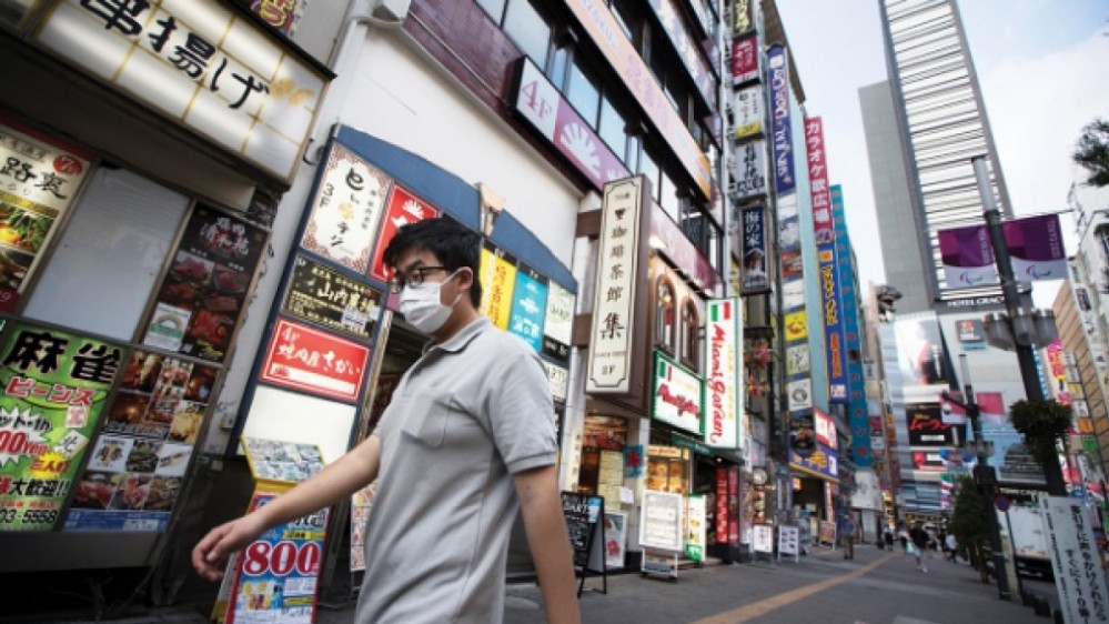Làn sóng Covid-19 mới 'phủ bóng đen' lên hy vọng phục hồi kinh tế Nhật Bản